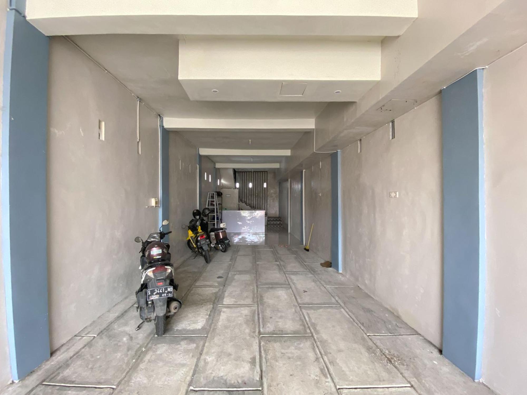 Duta Elite Kostel Syariah Near Rsud Caruban Redpartner Hotel 2*